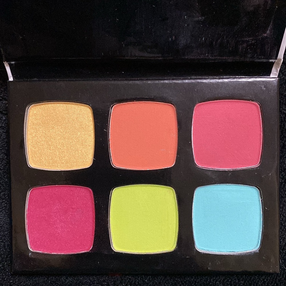 Lottie for Limelight by Alcone Dazzle Eyeshadow Palette